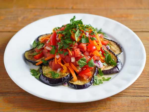 Berenjena con verduras / Баклажаны с овощами